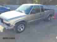1998 Chevrolet S-10 LS with VIN 1GCCS19X9W8244799, listed as a IAAI auction lot 43400474 with 116,850 mi miles and . Bid and sale history available at DreamBid. Image 2.