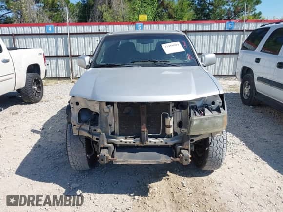 2010 Chevrolet Colorado 1LT z VIN 1GCJTCDE0A8138854, wystawiony jako IAAI lot #43450584 z przebiegiem 275 389 mil mil oraz . Historia ofert i sprzedaży dostępna na DreamBid. Obrazek 13.