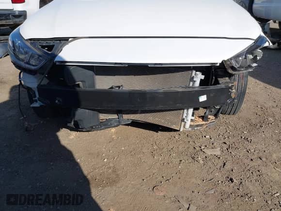 2019 Hyundai Accent SE с VIN 3KPC24A38KE068774, выставлен на аукционе IAAI как лот 41768663 с пробегом 17 916 миль миль и . История ставок и продаж доступна на DreamBid. Изображение 6.