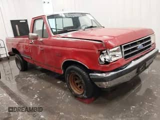 1990 Ford F-150 с VIN 1FTDF15NXLKA91670, выставлен на аукционе IAAI как лот 42567047 с пробегом 27 861 миль миль и . История ставок и продаж доступна на DreamBid. Изображение 1.