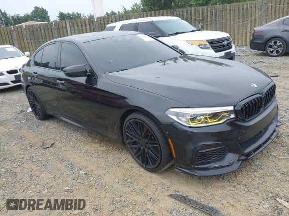 2018 BMW 5 Series 540i xDrive с VIN WBAJE7C55JWD52365, выставлен на аукционе IAAI как лот 42912704 с пробегом Не указан миль и . История ставок и продаж доступна на DreamBid. Изображение 1.