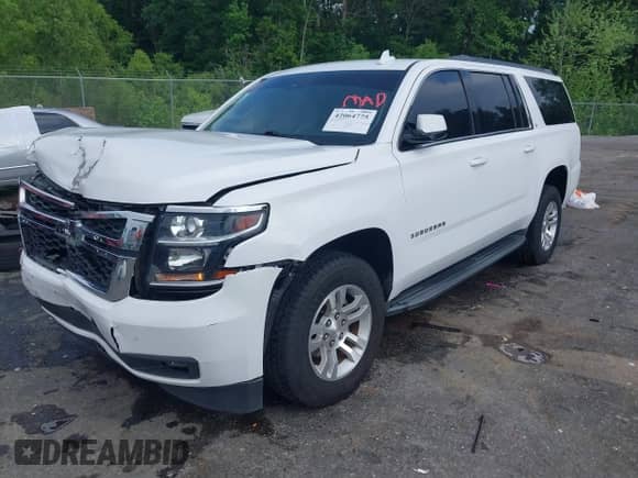 2017 Chevrolet Suburban LT с VIN 1GNSCHKC4HR217572, выставлен на аукционе IAAI как лот 42064775 с пробегом 150 319 миль миль и . История ставок и продаж доступна на DreamBid. Изображение 18.