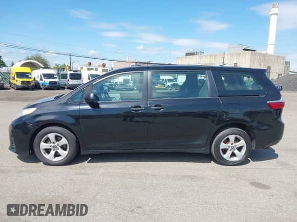 2018 Toyota Sienna L with VIN 5TDZZ3DC4JS913801, listed as a IAAI auction lot 43119819 with 217,971 mi miles and . Bid and sale history available at DreamBid. Image 14.