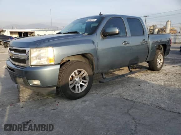 2011 Chevrolet Silverado 1500 LTZ with VIN 3GCPCTE02BG276615, listed as a Copart auction lot 43766115 with 179,346 mi miles and Clean title. Bid and sale history available at DreamBid. Image 1.