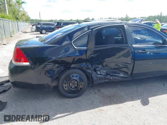2012 Chevrolet Impala LS Retail с VIN 2G1WA5E35C1126797, выставлен на аукционе IAAI как лот 40683154 с пробегом 135 400 миль миль и . История ставок и продаж доступна на DreamBid. Изображение 6.