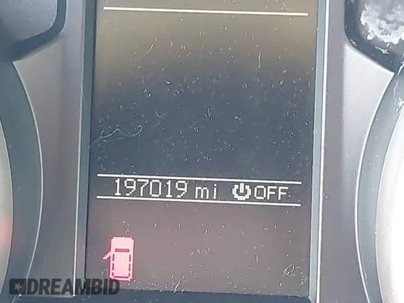 2011 Jeep Grand Cherokee Overland z VIN 1J4RR6GT5BC517175, wystawiony jako IAAI lot #42400415 z przebiegiem 197 019 mil mil oraz . Historia ofert i sprzedaży dostępna na DreamBid. Obrazek 15.