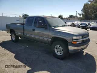 1999 Chevrolet Silverado 2500 LS с VIN 1GCGC29U2XE202665, выставлен на аукционе Copart как лот 73572134 с пробегом 206 210 миль миль и Списание • Salvage title. История ставок и продаж доступна на DreamBid. Изображение 4.