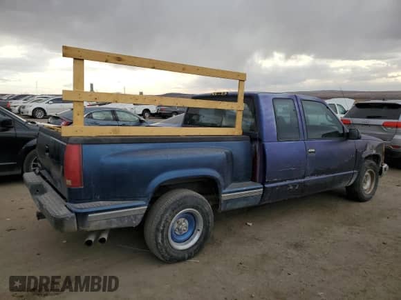 1998 Chevrolet Silverado 1500 z VIN 1GCEC19W5WE219400, wystawiony jako Copart lot #44355965 z przebiegiem Nie podano mil oraz Szkoda całkowita • Salvage title. Historia ofert i sprzedaży dostępna na DreamBid. Obrazek 3.