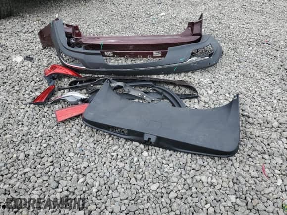 2017 Honda Pilot Touring with VIN 5FNYF6H97HB009136, listed as a Copart auction lot 72077655 with 129,999 mi miles and Salvage title. Bid and sale history available at DreamBid. Image 12.