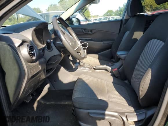 2018 Hyundai Kona SEL с VIN KM8K22AA6JU103032, выставлен на аукционе Copart как лот 71433305 с пробегом 103 132 миль миль и Списание • Salvage title. История ставок и продаж доступна на DreamBid. Изображение 7.