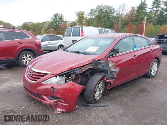 2012 Hyundai Sonata GLS z VIN 5NPEB4ACXCH402342, wystawiony jako IAAI lot #43428038 z przebiegiem 179 812 mil mil oraz . Historia ofert i sprzedaży dostępna na DreamBid. Obrazek 6.