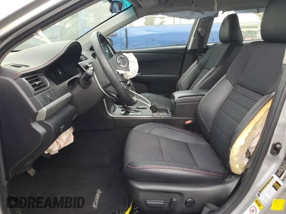 2015 Toyota Camry SE with VIN 4T1BF1FK0FU977058, listed as a Copart auction lot 81936515 with 40,453 mi miles and Salvage title. Bid and sale history available at DreamBid. Image 7.