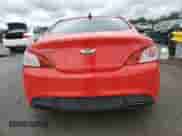 2010 Hyundai Genesis Coupe z VIN KMHHU6KH2AU037599, wystawiony jako Copart lot #90097635 z przebiegiem 126 282 mil mil oraz Szkoda całkowita • Salvage title. Historia ofert i sprzedaży dostępna na DreamBid. Obrazek 6.