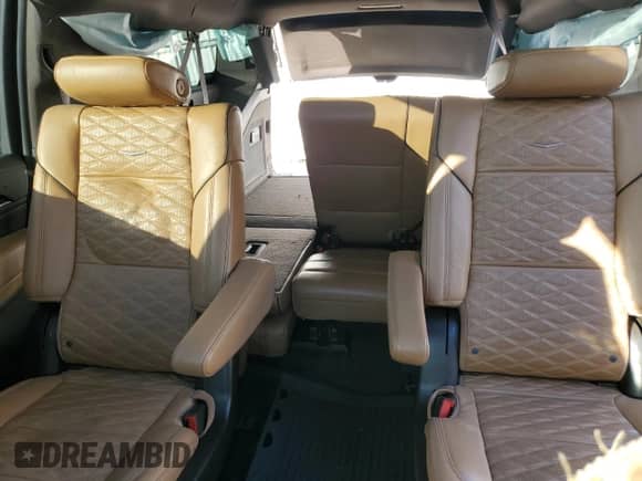 2022 Cadillac Escalade ESV Premium Luxury с VIN 1GYS4KKL5NR265798, выставлен на аукционе Copart как лот 84637575 с пробегом 65 493 миль миль и Списание • Salvage title. История ставок и продаж доступна на DreamBid. Изображение 10.