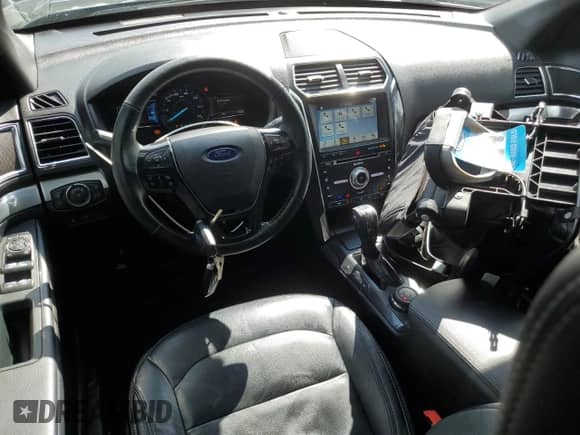 2018 Ford Explorer Limited с VIN 1FM5K8F80JGC64545, выставлен на аукционе Copart как лот 82271405 с пробегом 115 253 миль миль и Списание • Salvage title. История ставок и продаж доступна на DreamBid. Изображение 8.