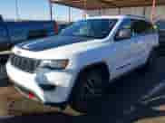 2018 Jeep Grand Cherokee Trailhawk z VIN 1C4RJFLGXJC454935, wystawiony jako IAAI lot #41753809 z przebiegiem 38 896 mil mil oraz . Historia ofert i sprzedaży dostępna na DreamBid. Obrazek 2.