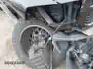 2013 Ram 1500 Express z VIN 1C6RR7KT3DS720228, wystawiony jako IAAI lot #42528357 z przebiegiem 138 295 mil mil oraz . Historia ofert i sprzedaży dostępna na DreamBid. Obrazek 6.