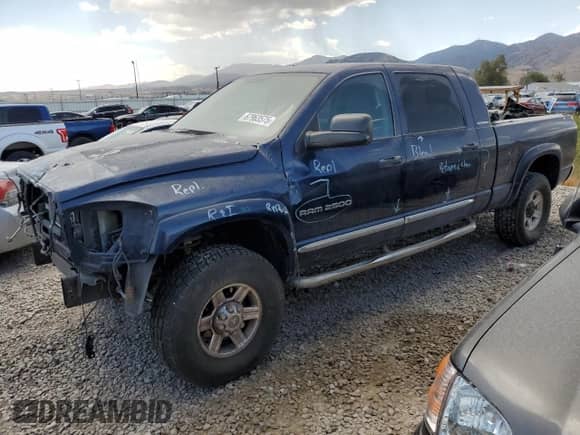 2006 Dodge 2500 Laramie z VIN 3D7KS29C06G230563, wystawiony jako Copart lot #67963575 z przebiegiem 235 340 mil mil oraz Szkoda całkowita • Salvage title. Historia ofert i sprzedaży dostępna na DreamBid. Obrazek 1.