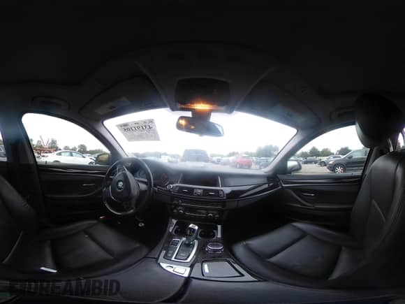 2015 BMW 5 Series 528i xDrive с VIN WBA5A7C52FD628658, выставлен на аукционе IAAI как лот 43191105 с пробегом 93 206 миль миль и . История ставок и продаж доступна на DreamBid. Изображение 18.