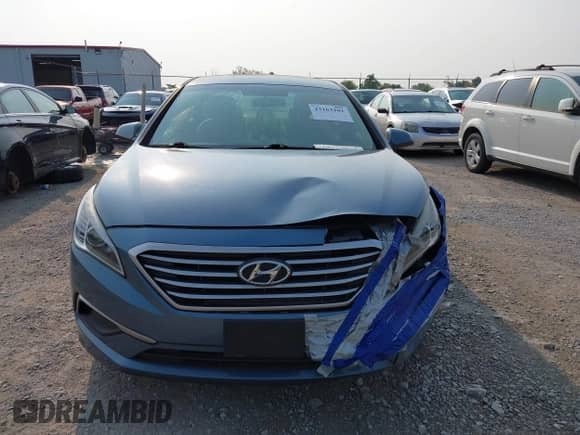 2017 Hyundai Sonata SE с VIN 5NPE24AF1HH472734, выставлен на аукционе IAAI как лот 43163101 с пробегом 126 948 миль миль и . История ставок и продаж доступна на DreamBid. Изображение 12.