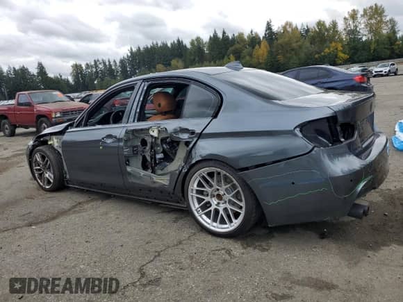 2018 BMW 3 Series 330i xDrive z VIN WBA8D9C58JEB35637, wystawiony jako Copart lot #86408015 z przebiegiem 24 544 mil mil oraz Szkoda całkowita • Salvage title. Historia ofert i sprzedaży dostępna na DreamBid. Obrazek 2.