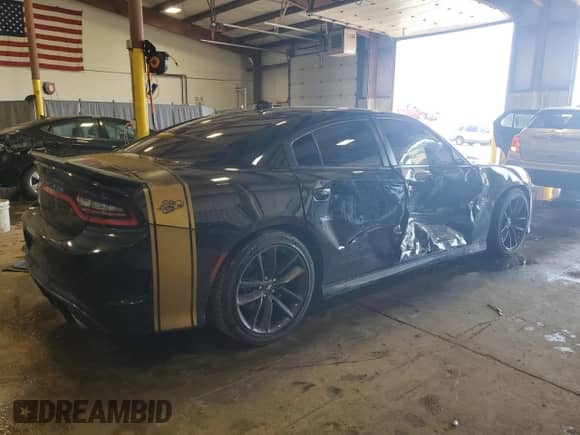 2019 Dodge Charger Scat Pack z VIN 2C3CDXGJ5KH658764, wystawiony jako Copart lot #66653685 z przebiegiem 90 629 mil mil oraz Szkoda całkowita • Salvage title. Historia ofert i sprzedaży dostępna na DreamBid. Obrazek 3.