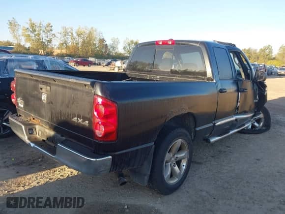 2008 Dodge 1500 SLT с VIN 1D7HU18208J234508, выставлен на аукционе IAAI как лот 43366600 с пробегом 106 454 миль миль и . История ставок и продаж доступна на DreamBid. Изображение 4.