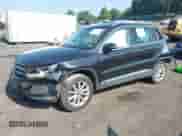 2017 Volkswagen Tiguan Wolfsburg Edition с VIN WVGSV7AX8HK028638, выставлен на аукционе IAAI как лот 42562548 с пробегом 80 315 миль миль и . История ставок и продаж доступна на DreamBid. Изображение 2.