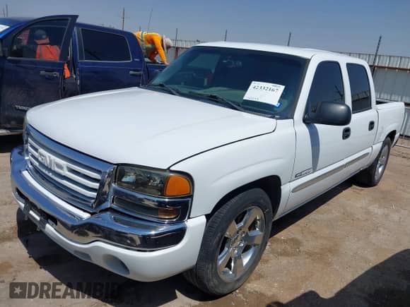 2006 GMC Sierra 1500 SLE2 with VIN 2GTEC13Z561301714, listed as a IAAI auction lot 42332167 with 163,043 mi miles and . Bid and sale history available at DreamBid. Image 2.
