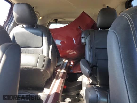 2017 Toyota Sienna SE with VIN 5TDXZ3DC4HS875844, listed as a Copart auction lot 84577465 with 165,613 mi miles and Clean title. Bid and sale history available at DreamBid. Image 10.