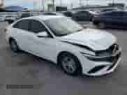 2024 Hyundai Elantra SE z VIN KMHLL4DG1RU640111, wystawiony jako Copart lot #81002785 z przebiegiem 18 911 mil mil oraz Szkoda całkowita • Salvage title. Historia ofert i sprzedaży dostępna na DreamBid. Obrazek 4.