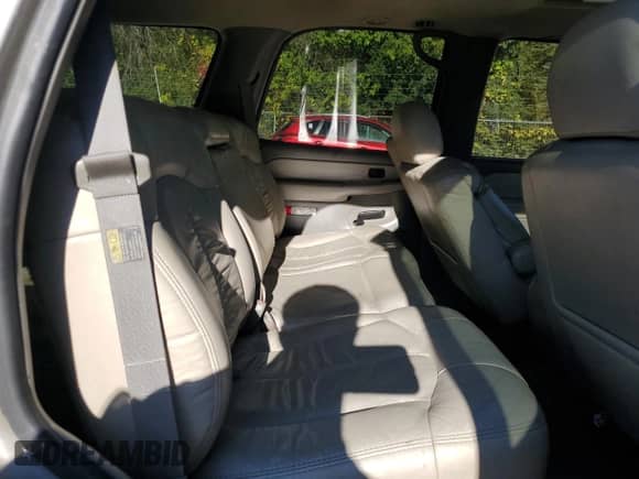 2002 Chevrolet Tahoe Z71 с VIN 1GNEK13Z22R293857, выставлен на аукционе Copart как лот 85602325 с пробегом 194 967 миль миль и Списание • Salvage title. История ставок и продаж доступна на DreamBid. Изображение 11.