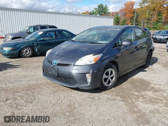2013 Toyota Prius Two z VIN JTDKN3DU2D1727956, wystawiony jako IAAI lot #43522273 z przebiegiem 220 097 mil mil oraz . Historia ofert i sprzedaży dostępna na DreamBid. Obrazek 17.