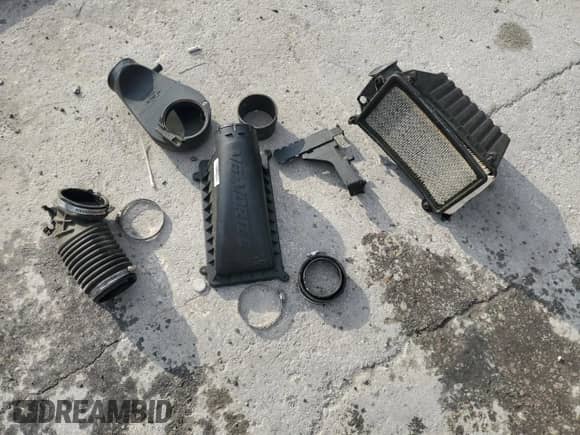 2002 Chevrolet Blazer LS с VIN 1GNCS18W52K214535, выставлен на аукционе Copart как лот 55815465 с пробегом 160 614 миль миль и Списание • Salvage title. История ставок и продаж доступна на DreamBid. Изображение 13.