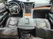 2015 Cadillac Escalade ESV Luxury с VIN 1GYS3HKJ4FR277575, выставлен на аукционе Copart как лот 70989265 с пробегом 231 225 миль миль и Списание • Salvage title. История ставок и продаж доступна на DreamBid. Изображение 8.