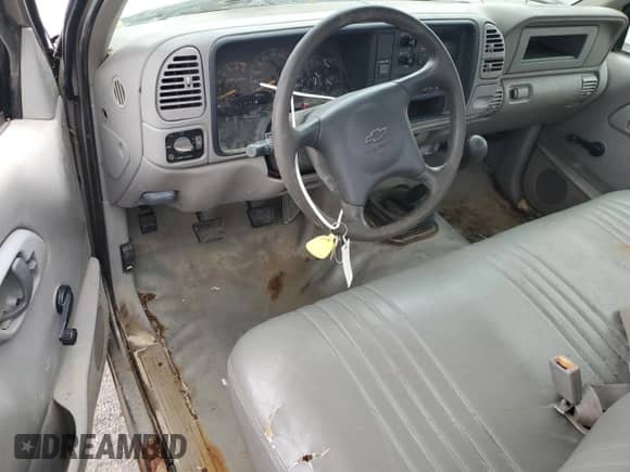 2000 Chevrolet Silverado 2500 с VIN 1GCGC24R0YR194904, выставлен на аукционе Copart как лот 56783435 с пробегом 279 396 миль миль и Чистый • Clean title. История ставок и продаж доступна на DreamBid. Изображение 8.