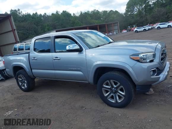 2016 Toyota Tacoma Limited with VIN 5TFGZ5AN8GX004732, listed as a IAAI auction lot 43331071 with 207,906 mi miles and . Bid and sale history available at DreamBid. Image 13.