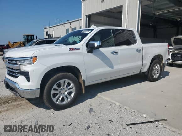 2022 Chevrolet Silverado 1500 LTZ with VIN 1GCUDGET6NZ507652, listed as a Copart auction lot 68886705 with 31,288 mi miles and Salvage title. Bid and sale history available at DreamBid. Image 1.