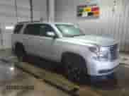 2019 Chevrolet Tahoe LS z VIN 1GNSKAKC5KR339763, wystawiony jako Copart lot #81207125 z przebiegiem 78 671 mil mil oraz Szkoda całkowita • Salvage title. Historia ofert i sprzedaży dostępna na DreamBid. Obrazek 4.