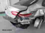 2020 Toyota Camry Hybrid XLE z VIN 4T1F31AK1LU533605, wystawiony jako IAAI lot #42790450 z przebiegiem 98 102 mil mil oraz . Historia ofert i sprzedaży dostępna na DreamBid. Obrazek 6.