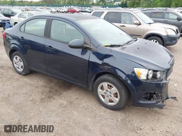 2015 Chevrolet Sonic LS с VIN 1G1JA5SH8F4164897, выставлен на аукционе IAAI как лот 42374297 с пробегом Не указан миль и . История ставок и продаж доступна на DreamBid. Изображение 1.