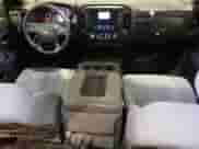 2015 Chevrolet Silverado 2500HD Work Truck z VIN 1GC1KUEG7FF649263, wystawiony jako Copart lot #44401835 z przebiegiem 184 654 mil mil oraz Szkoda całkowita • Salvage title. Historia ofert i sprzedaży dostępna na DreamBid. Obrazek 8.