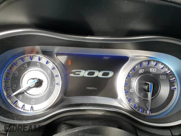 2016 Chrysler 300 C с VIN 2C3CCAEG0GH128409, выставлен на аукционе Copart как лот 86324265 с пробегом 193 403 миль миль и Списание • Salvage title. История ставок и продаж доступна на DreamBid. Изображение 9.