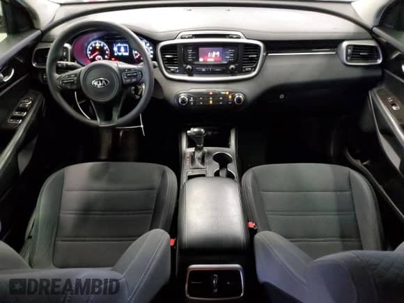 2016 Kia Sorento L with VIN 5XYPG4A38GG018826, listed as a Copart auction lot 84480305 with 110,758 mi miles and Clean title. Bid and sale history available at DreamBid. Image 8.