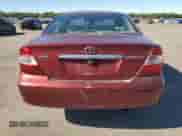 2004 Toyota Camry LE z VIN 4T1BE32K34U271249, wystawiony jako Copart lot #86603115 z przebiegiem 217 286 mil mil oraz Czysty tytuł • Clean title. Historia ofert i sprzedaży dostępna na DreamBid. Obrazek 6.