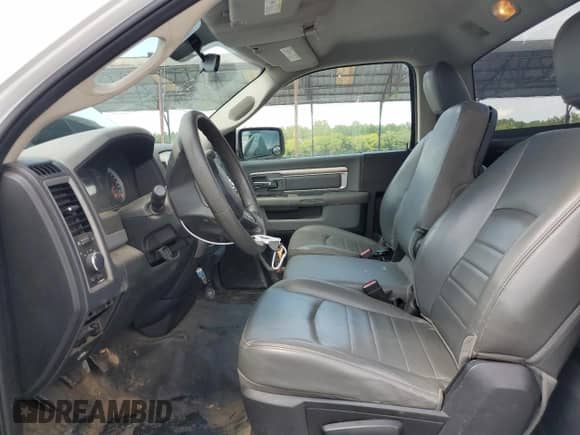 2013 Ram 1500 Tradesman z VIN 3C6JR6DP2DG524523, wystawiony jako Copart lot #64696364 z przebiegiem 159 307 mil mil oraz Szkoda całkowita • Salvage title. Historia ofert i sprzedaży dostępna na DreamBid. Obrazek 7.