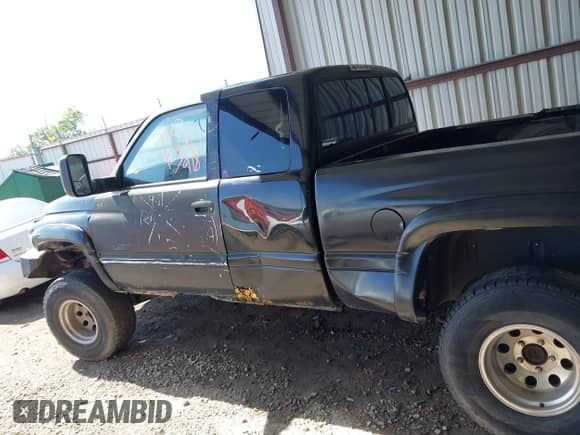 1997 Dodge 1500 with VIN 3B7HF13Z9VG758052, listed as a IAAI auction lot 42252305 with 167,223 mi miles and . Bid and sale history available at DreamBid. Image 14.