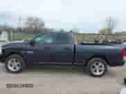 2018 Ram 1500 Express с VIN 1C6RR7FT0JS198602, выставлен на аукционе IAAI как лот 42082850 с пробегом 115 575 миль миль и . История ставок и продаж доступна на DreamBid. Изображение 15.