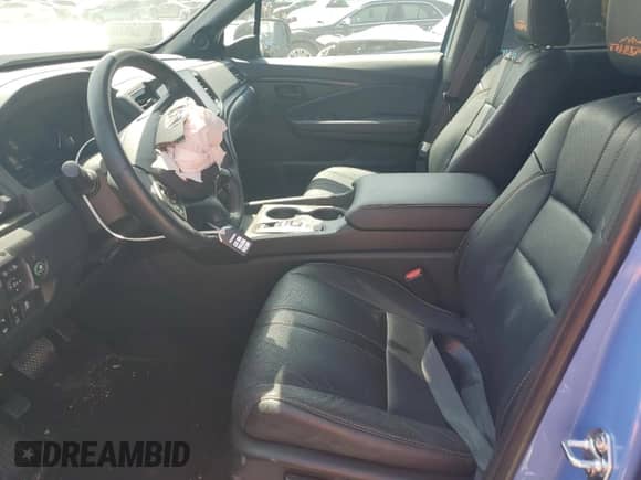 2024 Honda Passport TrailSport с VIN 5FNYF8H63RB007483, выставлен на аукционе Copart как лот 70430975 с пробегом 27 185 миль миль и Списание • Salvage title. История ставок и продаж доступна на DreamBid. Изображение 7.
