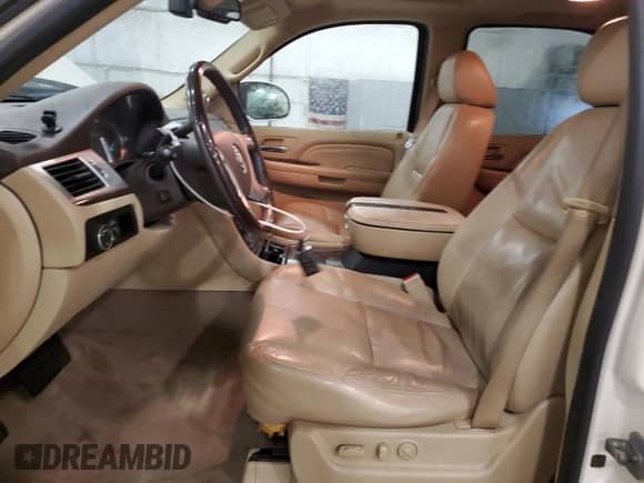 2009 Cadillac Escalade with VIN 1GYFK23299R206269, listed as a Copart auction lot 62164745 with 179,644 mi miles and Salvage title. Bid and sale history available at DreamBid. Image 7.